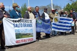 Ex obreros de Salto Grande preparan  movilización en arribo de Orsi a Salto