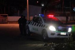 Rompen el vidrio de local un comercial  céntrico para robar la caja registradora