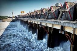 Salto Grande abrió el vertedero y  el río podría alcanzar 7,50 metros