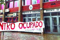 Gremios de Estudiantes ocuparon el IFD  tras desocupación del CERP del Litoral 