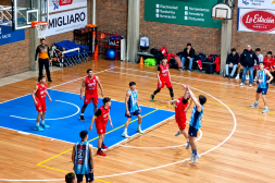 Básquetbol: Todo al rojo: Universitario se  quedó con la primera final en U22