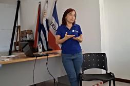 La salud mental y las finanzas personales se vinculan en jornada de capacitación en Salto con “talleres abiertos”