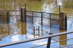 Río Uruguay con estabilidad  en el límite de los 10 metros