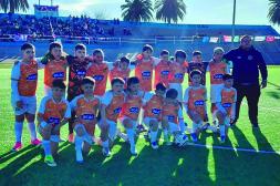 La selección de Salto de 10 años se clasificó a la final del Interior