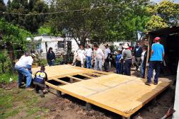 Organización “Un techo por mi país” vuelve a Salto después de 10 años y construirá cinco viviendas en barrio Andresito